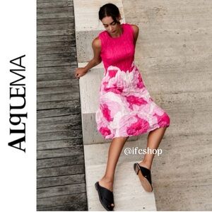 NWT Alquema Smash Pocket Dress in Pink Roses